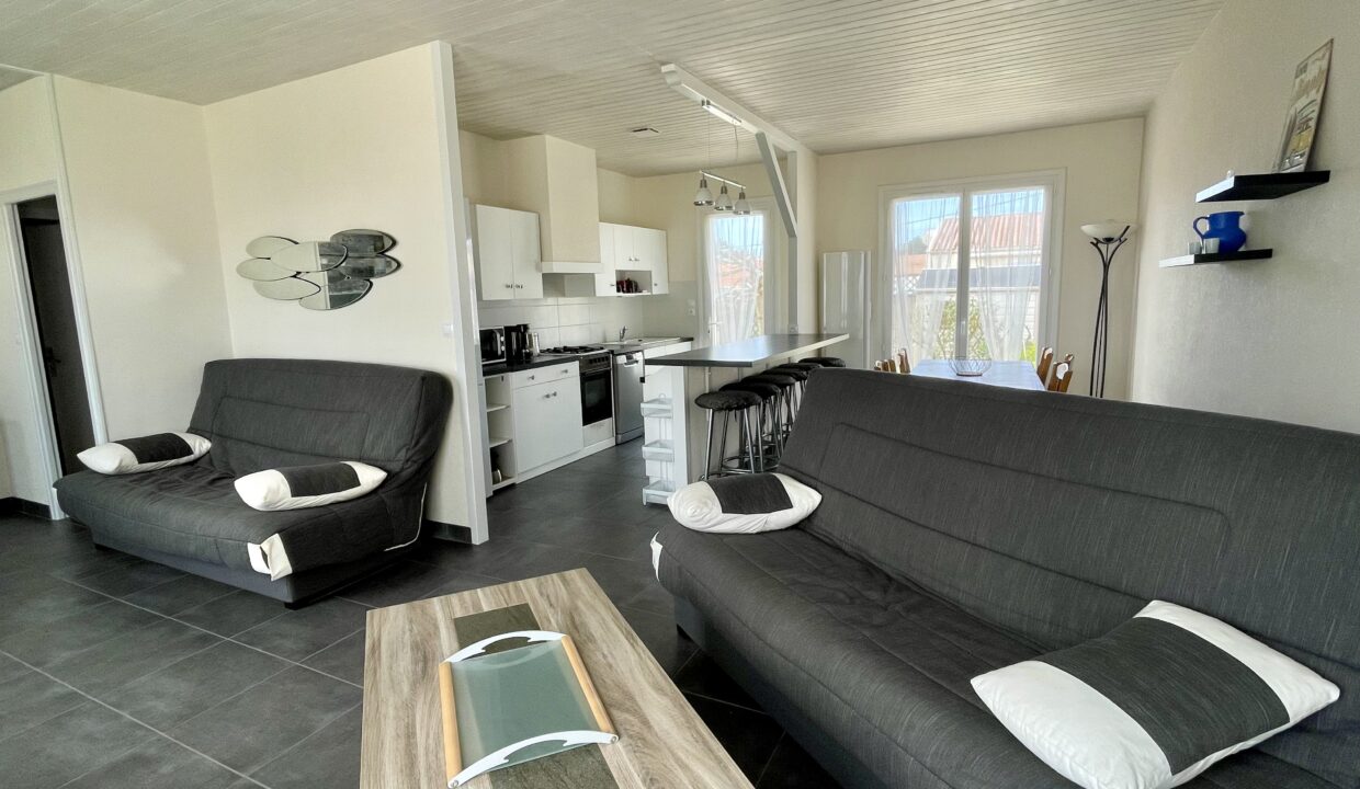 PROCHE-BORD-DE-MER-AGREABLE-MAISON-AVEC-JARDIN-CLOS-DE-TYPE-3-WIFI-3