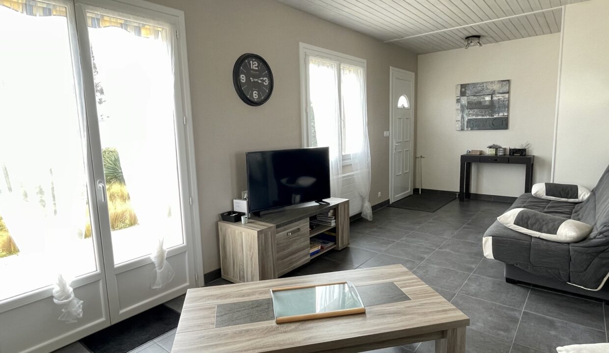PROCHE-BORD-DE-MER-AGREABLE-MAISON-AVEC-JARDIN-CLOS-DE-TYPE-3-WIFI-4