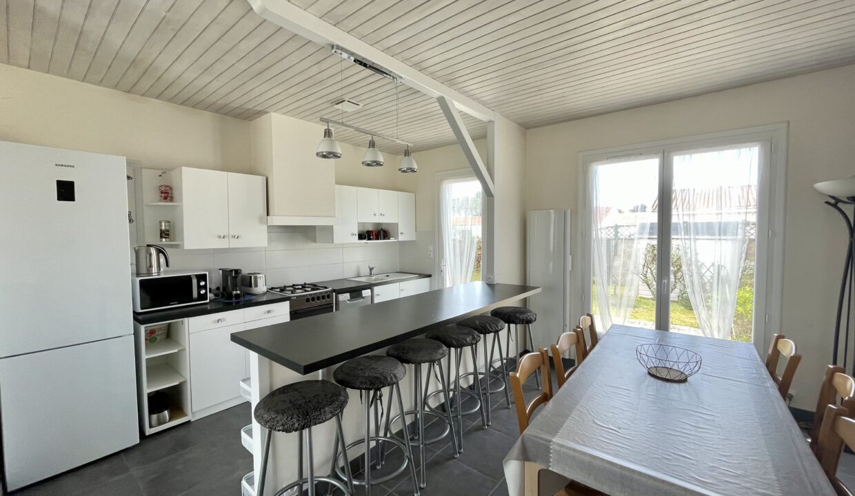 PROCHE-BORD-DE-MER-AGREABLE-MAISON-AVEC-JARDIN-CLOS-DE-TYPE-3-WIFI-5