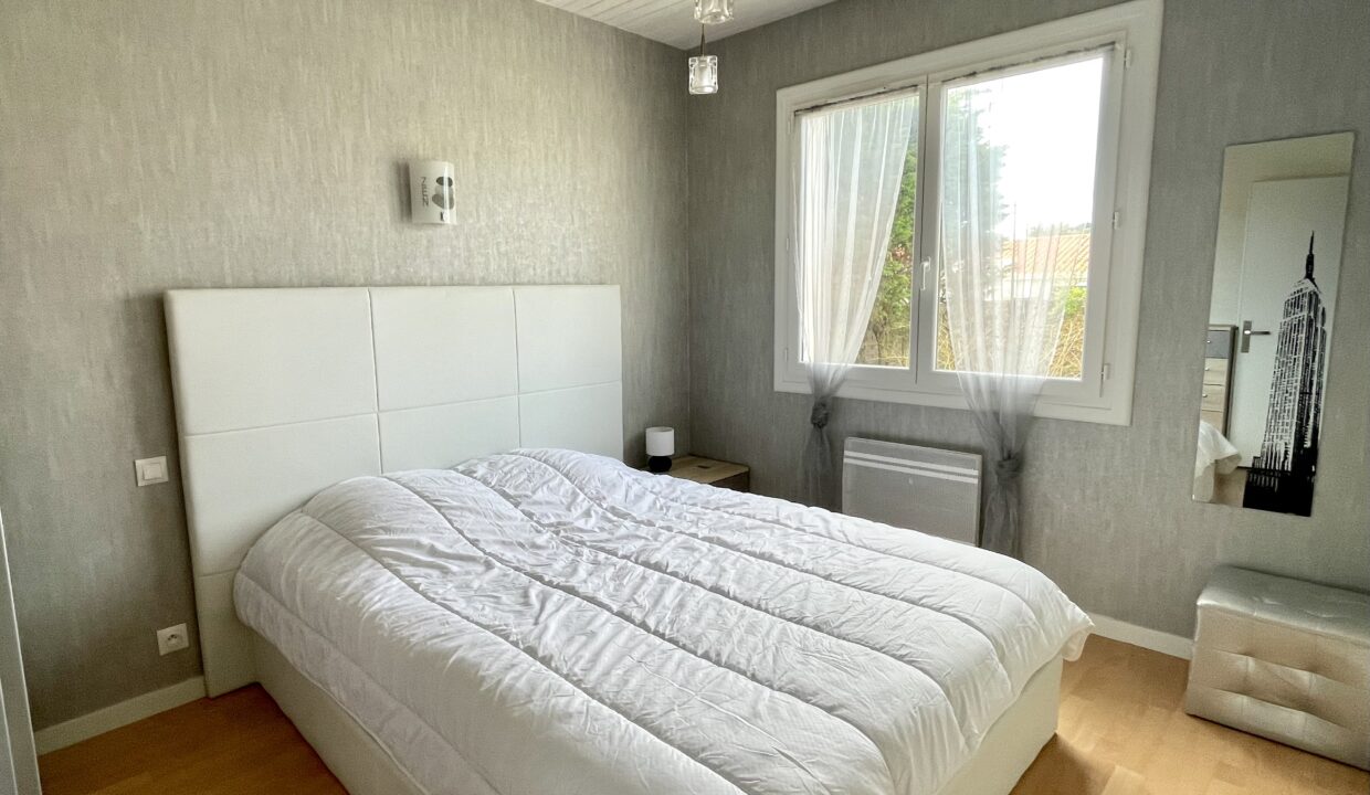 PROCHE-BORD-DE-MER-AGREABLE-MAISON-AVEC-JARDIN-CLOS-DE-TYPE-3-WIFI-9