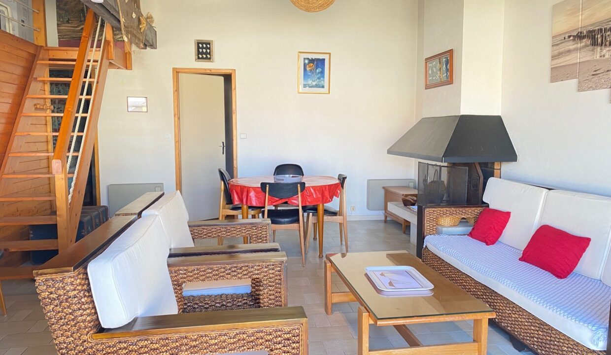 QUARTIER-DE-LA-SAUZAIE-200M-DE-LA-PLAGE-ET-DU-SPOT-DE-SURF-MAISON-4-COUCHAGES-WIFI-1