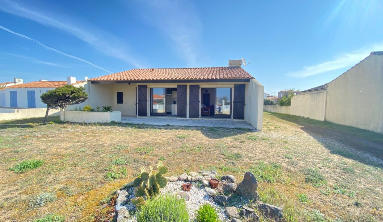 QUARTIER-DE-LA-SAUZAIE-200M-DE-LA-PLAGE-ET-DU-SPOT-DE-SURF-MAISON-4-COUCHAGES-WIFI-11