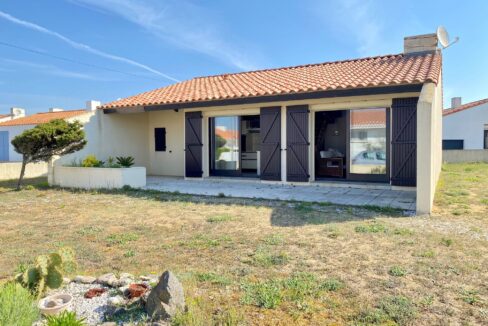 QUARTIER DE LA SAUZAIE - 200M DE LA PLAGE ET DU SPOT DE SURF - MAISON 4 COUCHAGES - WIFI