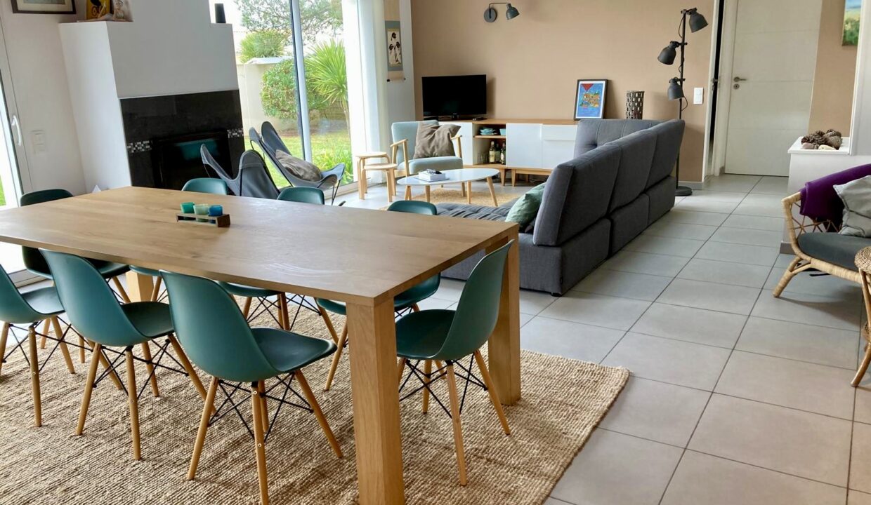 QUARTIER-DU-BACCHUS-500M-DU-CENTRE-BOURG-MAISON-TOUT-CONFORT-3-CHAMBRES-6-couchages-WIFI-10