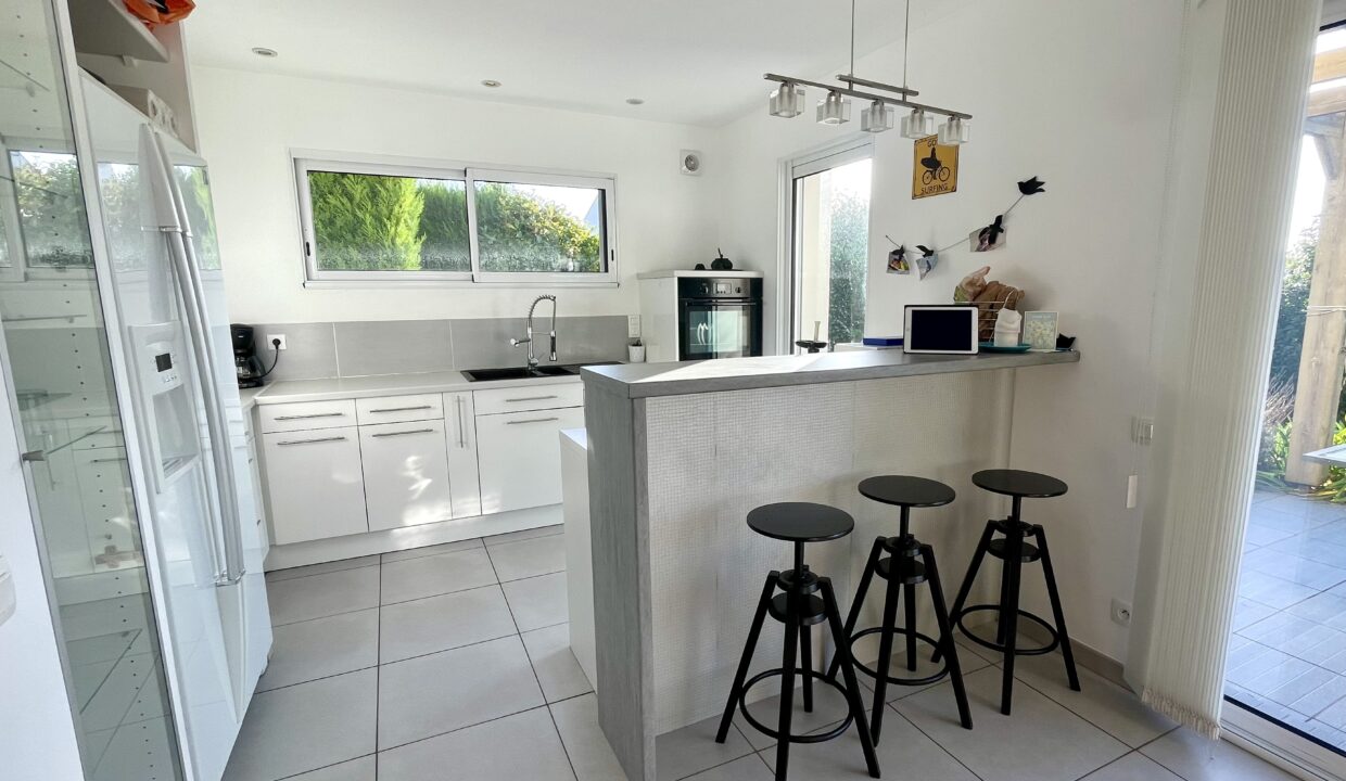 QUARTIER-DU-BACCHUS-500M-DU-CENTRE-BOURG-MAISON-TOUT-CONFORT-3-CHAMBRES-6-couchages-WIFI-13