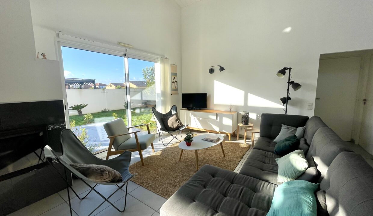 QUARTIER-DU-BACCHUS-500M-DU-CENTRE-BOURG-MAISON-TOUT-CONFORT-3-CHAMBRES-6-couchages-WIFI-5