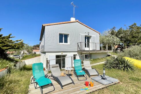 QUARTIER DU MARAIS GIRARD - PLAGE A PIED - AU CALME EN IMPASSE - MAISON FAMILIALE 9 COUCHAGES - WIFI