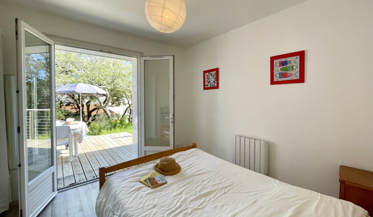 QUARTIER-DU-MARAIS-GIRARD-PLAGE-A-PIED-AU-CALME-EN-IMPASSE-MAISON-FAMILIALE-9-COUCHAGES-WIFI-9