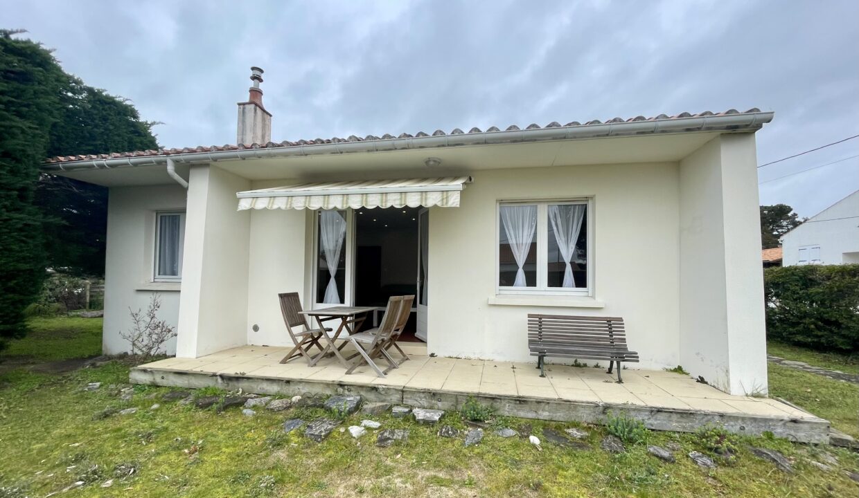 QUARTIER DU PIED DE CHAUME - 750 M DE LA PLAGE DU MARAIS GIRARD - Maison de pays 2 chambres (4 couchages) - WIFI