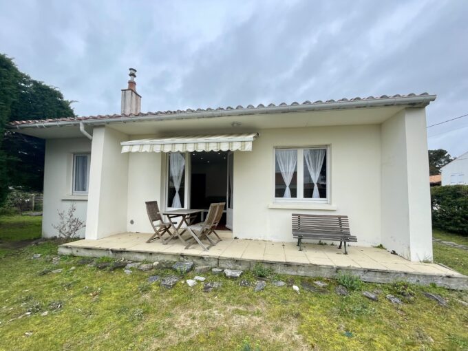 QUARTIER DU PIED DE CHAUME - 750 M DE LA PLAGE DU MARAIS GIRARD - Maison de pays 2 chambres (4 couchages) - WIFI