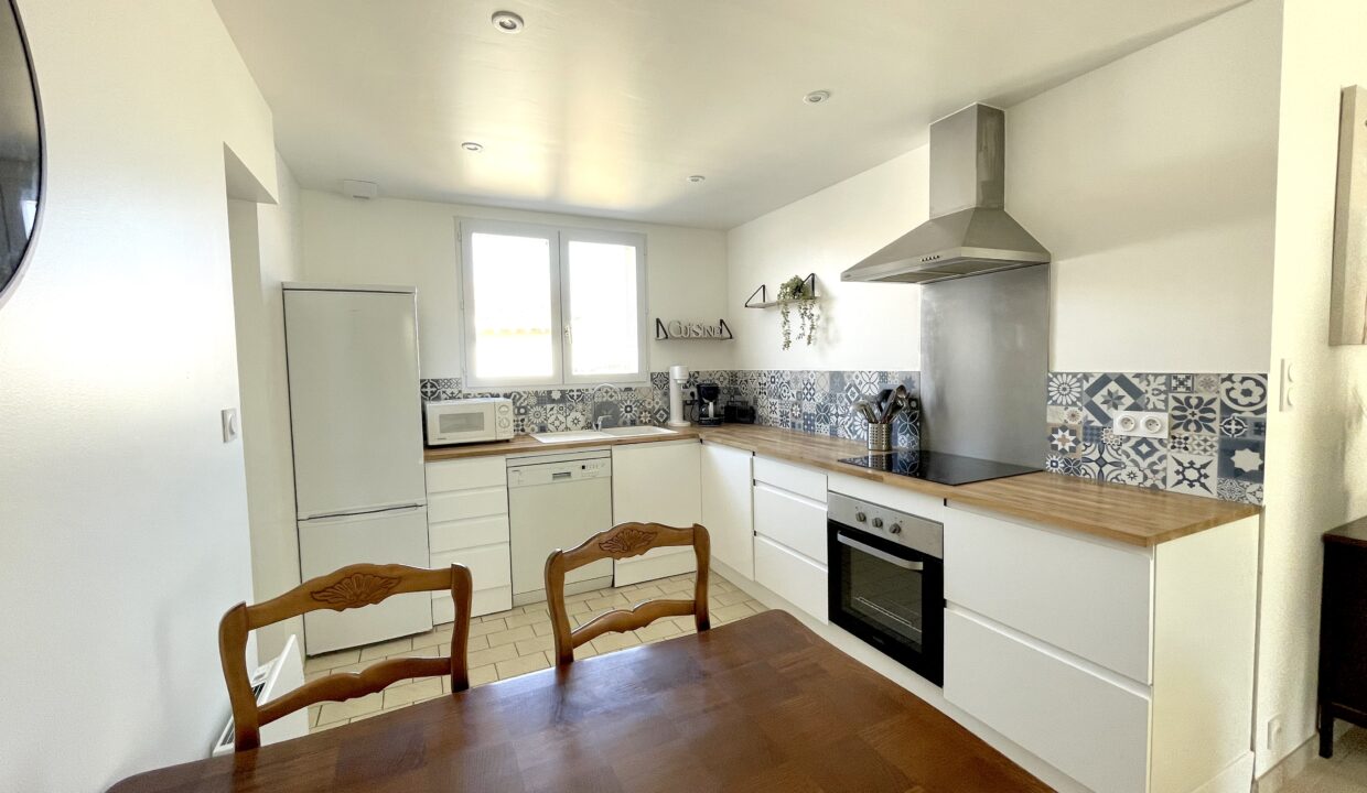 Quartier-de-la-Sauzaie-agreable-maison-recemment-renovee-2-chambres-4-couchages-Acces-WIFI-5