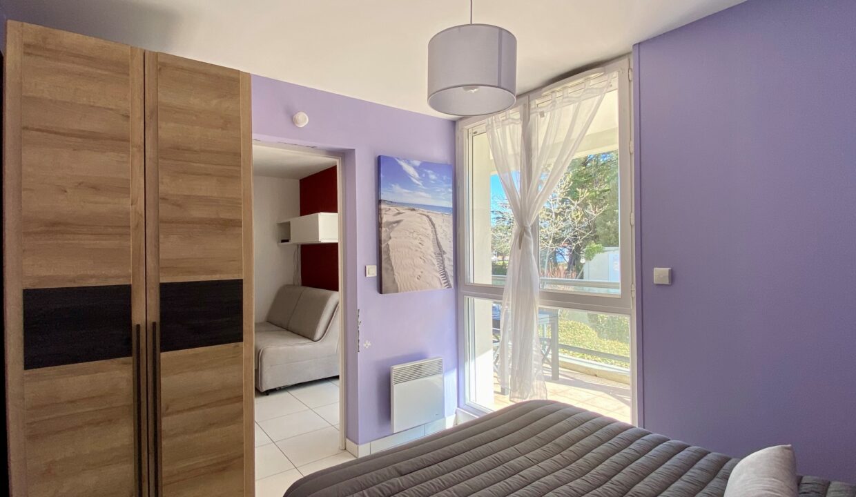 Quartier-du-Pied-de-Chaume-Appt-2-pers.-renove-et-cosy-avec-grand-balcon-Acces-WIFI-logement-classe-2-5