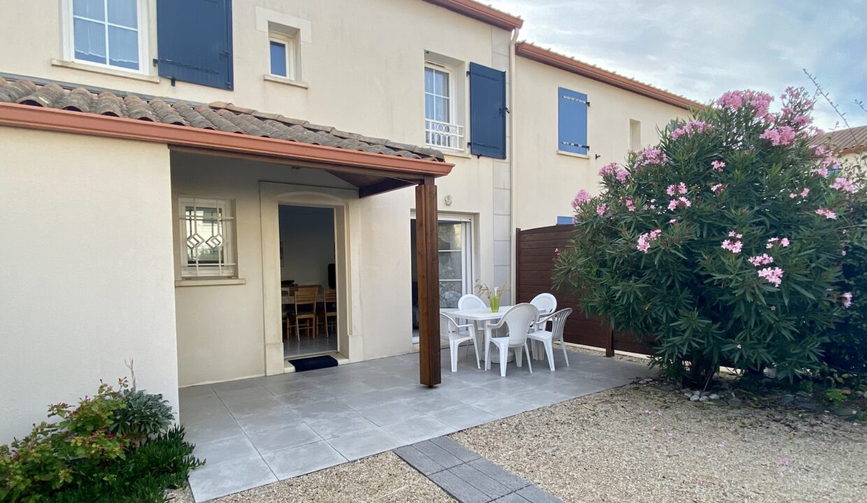 RESIDENCE LE DOMAINE DE LA PAREE -  Maison 2 chambres / 4 couchages - PISCINE COLLECTIVE - A 150M DU BORD DE MER
