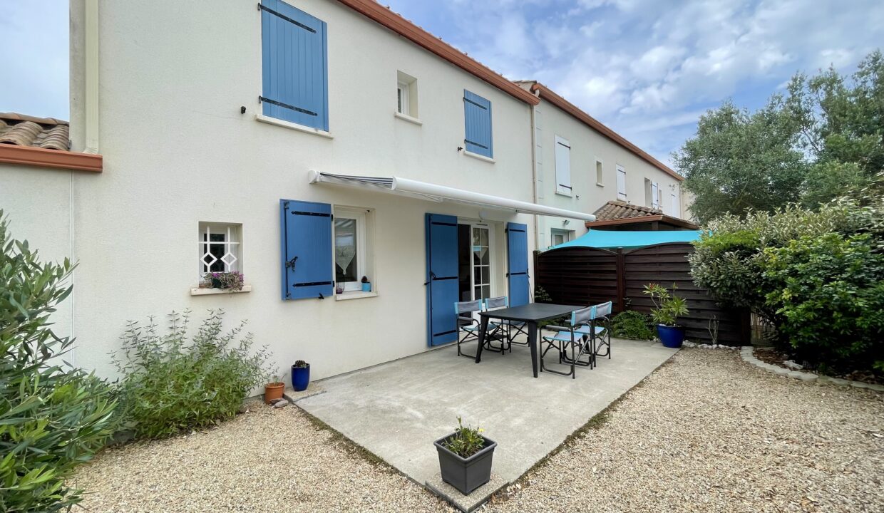 RESIDENCE-LE-DOMAINE-DE-LA-PAREE-PISCINE-COLLECTIVE-150M-DU-BORD-DE-MER-WIFI-11