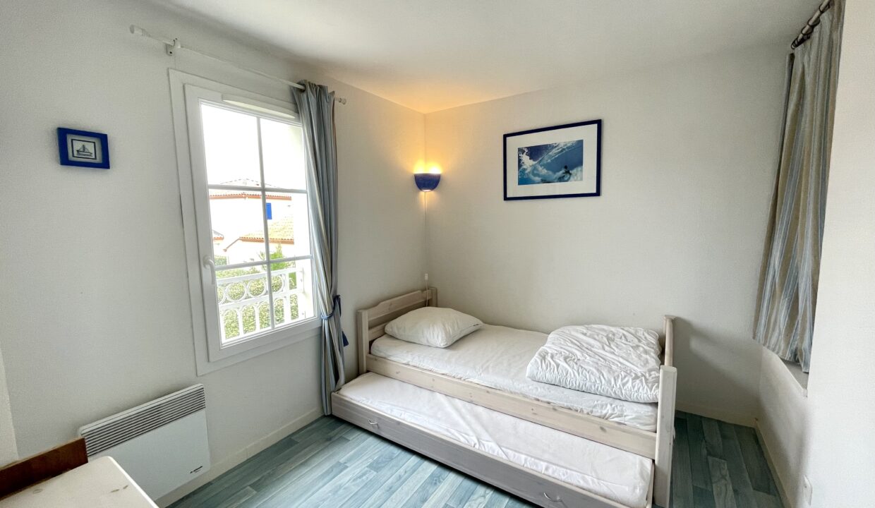 RESIDENCE-LE-DOMAINE-DE-LA-PAREE-PISCINE-COLLECTIVE-150M-DU-BORD-DE-MER-WIFI-8