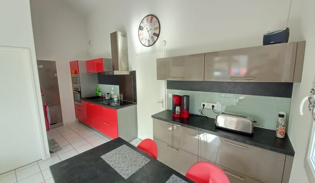 RESIDENCE-LE-DOMAINE-DE-LA-PAREE-PLAGE-A-PIED-150m-QUARTIER-DANIMATION-ESTIVALE-WIFI-1