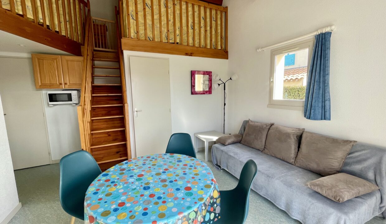 RESIDENCE-LE-GRAND-LARGE-PISCINE-ext.-CHAUFFEE-ET-TENNIS-COLLECTIFS-300M-DE-LA-PLAGE-A-PIED-Acces-WIFI-2