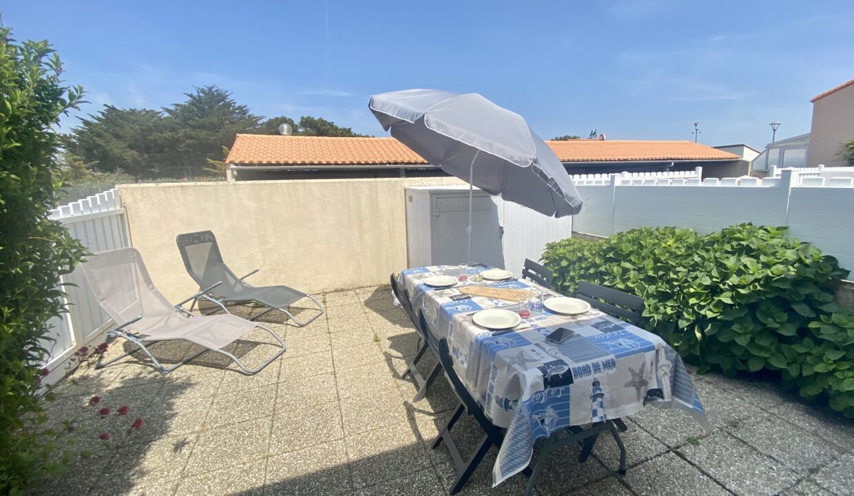 RESIDENCE-LE-LAGON-BLEU-A-300M-DE-LA-PLAGE-DU-MARAIS-GIRARD-Animaux-bienvenus-1
