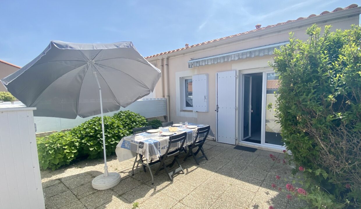 RESIDENCE-LE-LAGON-BLEU-A-300M-DE-LA-PLAGE-DU-MARAIS-GIRARD-Animaux-bienvenus-11