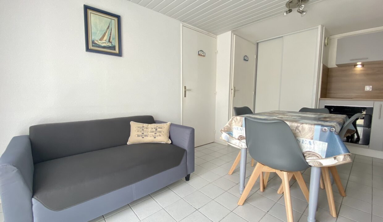 RESIDENCE-LE-LAGON-BLEU-A-300M-DE-LA-PLAGE-DU-MARAIS-GIRARD-Animaux-bienvenus-4