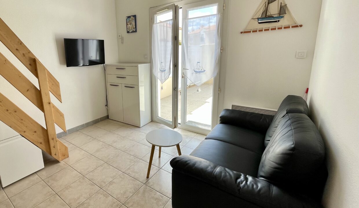 RESIDENCE-LE-LAGON-BLEU-maisonnette-4-pers.-200M-DE-LA-PLAGE-DU-MARAIS-GIRARD-5
