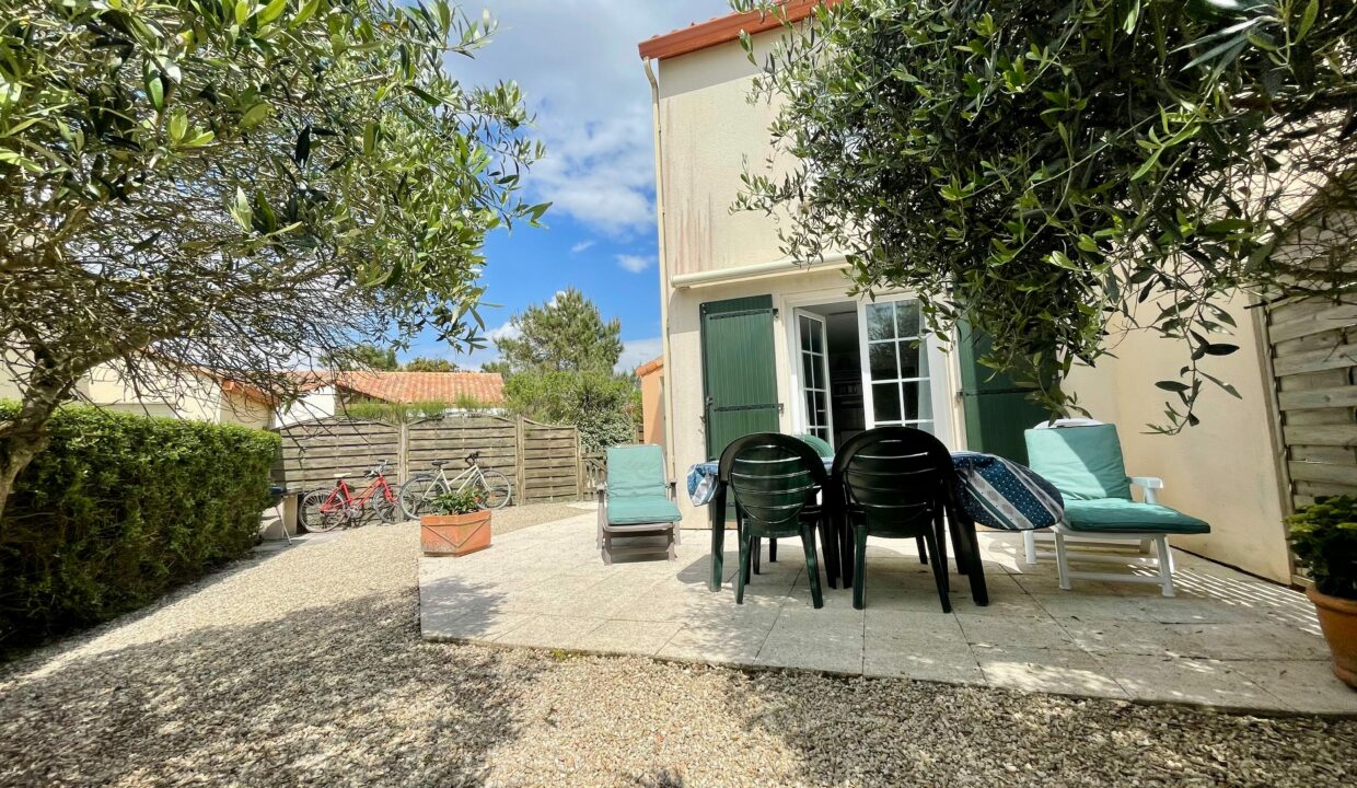Residence-Le-Domaine-de-La-Paree-PISCINE-COLLECTIVE-150-M-DU-BORD-DE-MER-Maison-4-couchages-WIFI-15