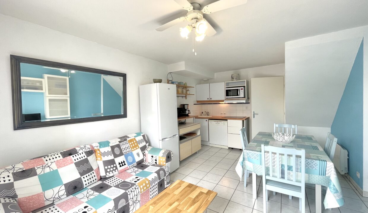 Residence-Le-Domaine-de-La-Paree-PISCINE-COLLECTIVE-150-M-DU-BORD-DE-MER-Maison-4-couchages-WIFI-7