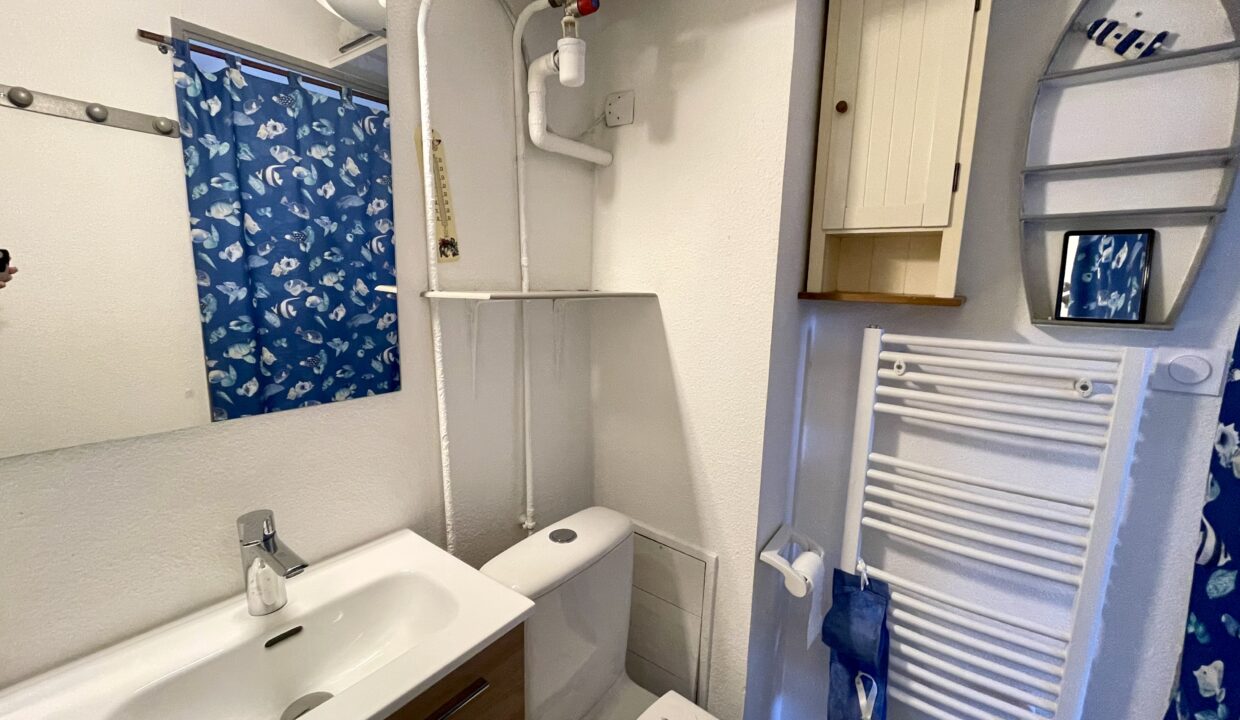 Residence-Plage-2000-Plage-du-Marais-Girard-100m-Appartement-3-couchages-Loggia-expo-sudest-19