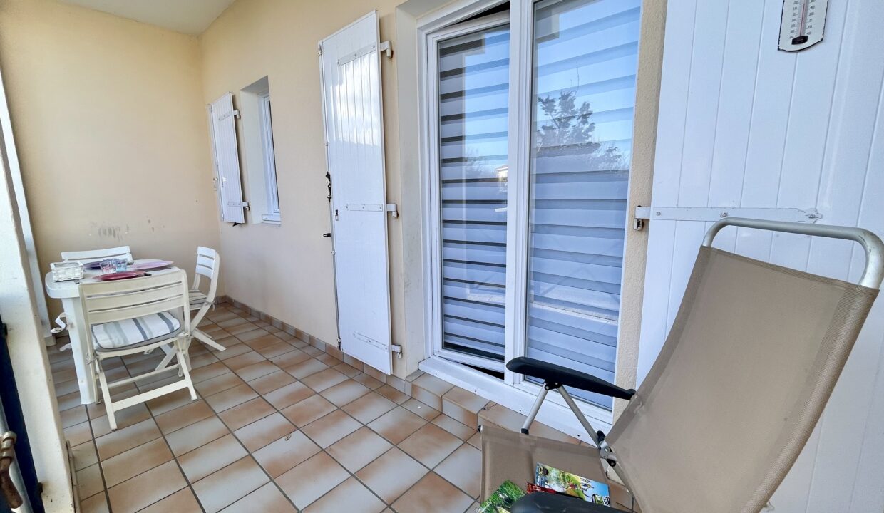 Residence-Plage-2000-Plage-du-Marais-Girard-100m-Appartement-3-couchages-Loggia-expo-sudest-6