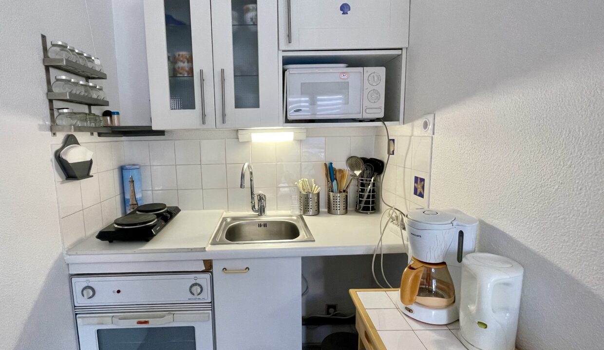 Residence-Plage-2000-Plage-du-Marais-Girard-100m-Appartement-3-couchages-Loggia-expo-sudest-8