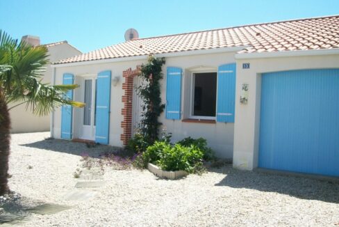 PROXIMITE IMMEDIATE ETANG DE PECHE - JOLIE MAISON AVEC JARDIN CLOS - DEUX CHAMBRES